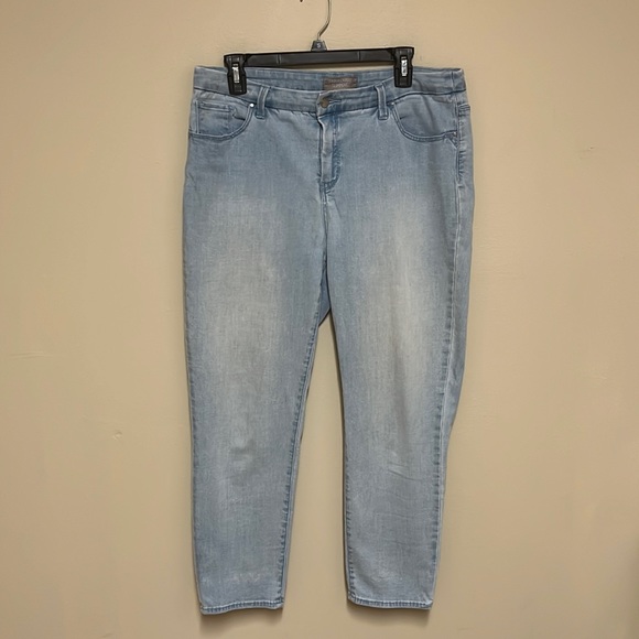 Chico's Denim - Chicos fabulously slimming ankle jeans